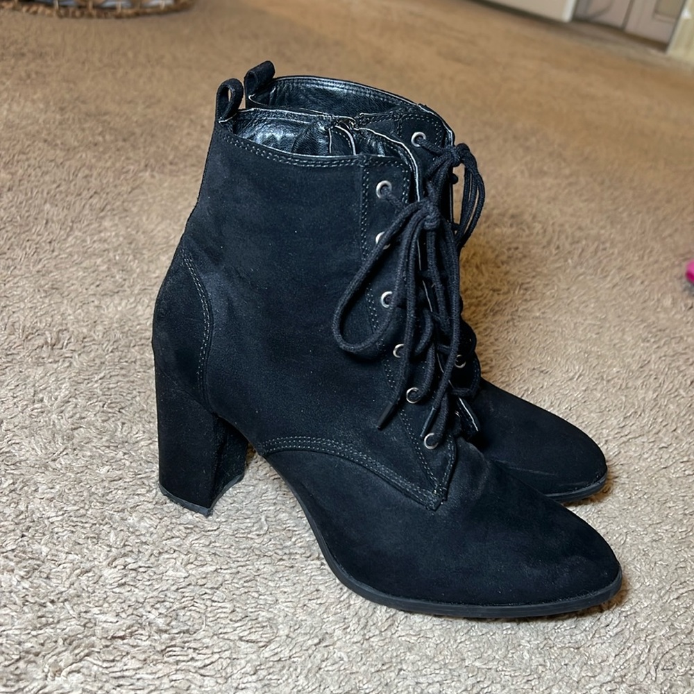Heel booties